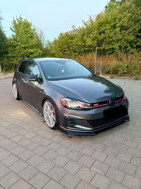 Image of Volkswagen Golf