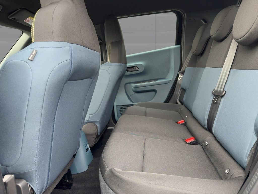 Fahrzeugabbildung Fiat Grande Panda Business Edition Hybrid, Navi, PDC.