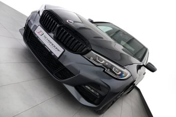BMW 320i xDrive Limousine M Sport M 50 Jahre