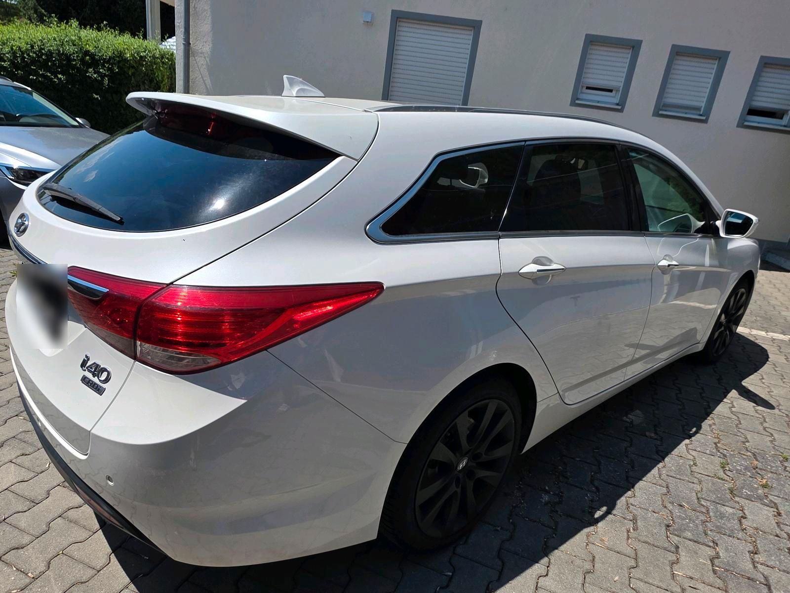 Hyundai i40 2014 — engine 141 HP (104kW)