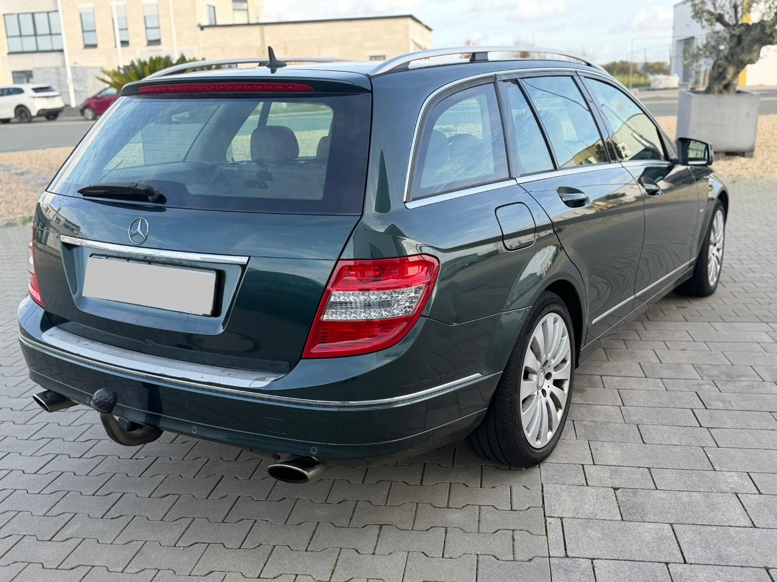 Mercedes-Benz C350 2009 — photo 5