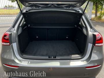 Fahrzeugabbildung Mercedes-Benz A 200 Kompaktlimousine Progressive/Navi/Klima/LE