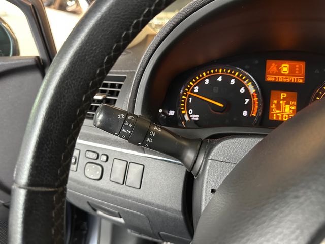 Toyota Avensis Kombi Executive Automatik