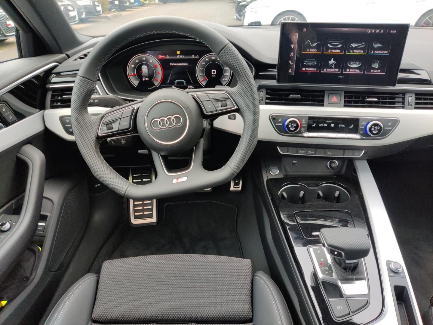 Fahrzeugabbildung Audi A4 Avant S line 35 TFSI, S tronic, Businesspak,