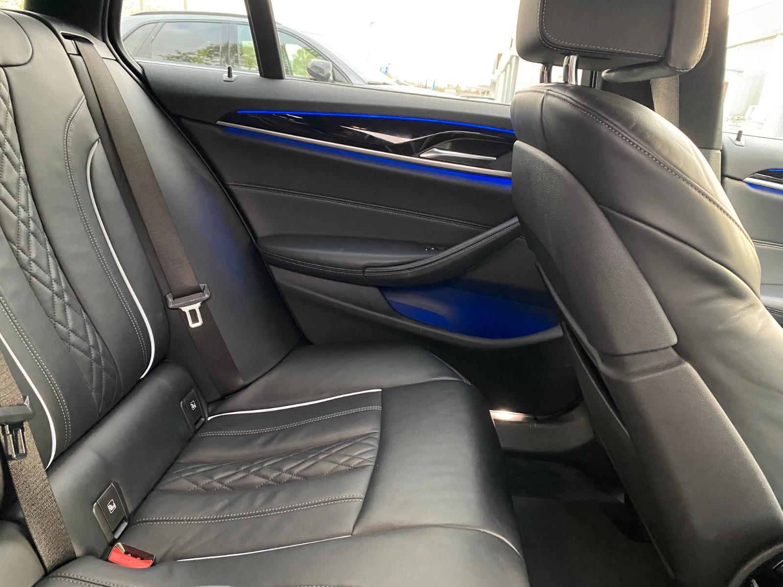 BMW 530d xDrive Touring A Standheizung 