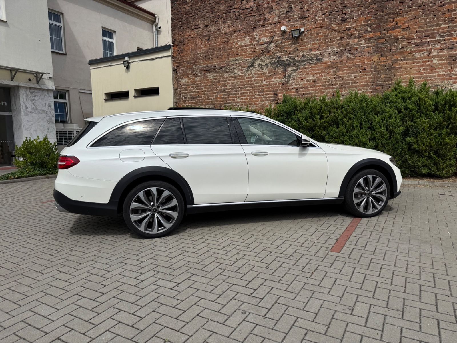 MERCEDES-BENZ E 400 d 4MATIC T All-Terrain, Standhz, uvm.