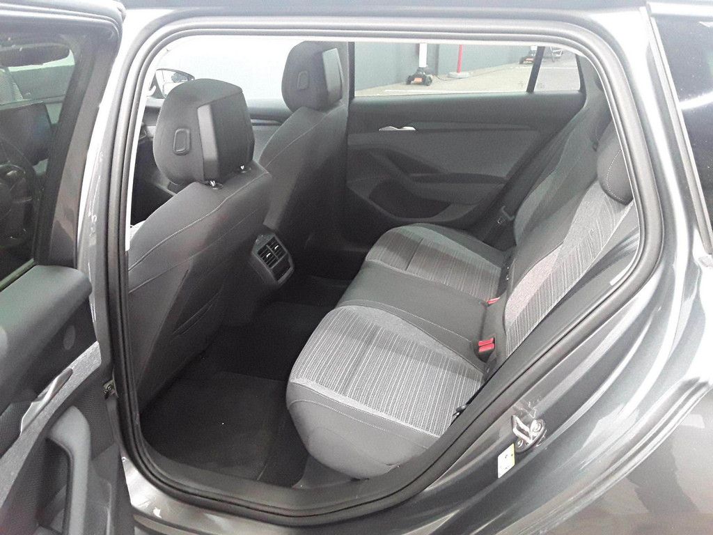 Skoda Superb - Bild 6