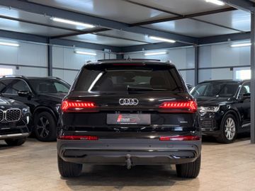 Audi Q7 - 6