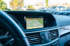 MERCEDES-BENZ E350  T CDI 4Matic/ AIRMATIC/ AHK/ MASSAGE