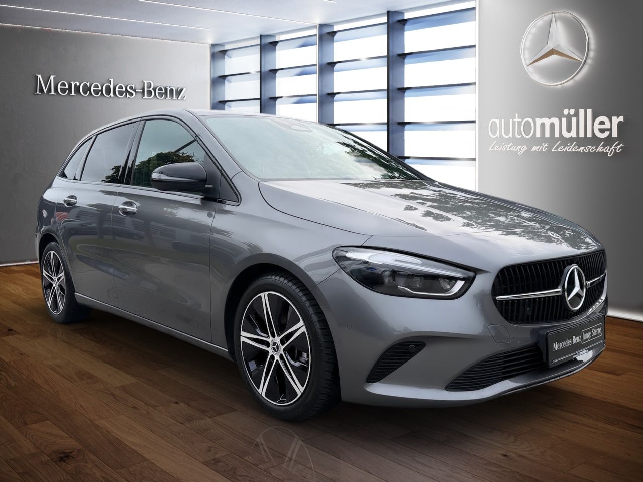 Fahrzeugabbildung Mercedes-Benz B 180 NIGHT+AHK+AMBIENTE+LENKRADHEIZ+KAMERA+