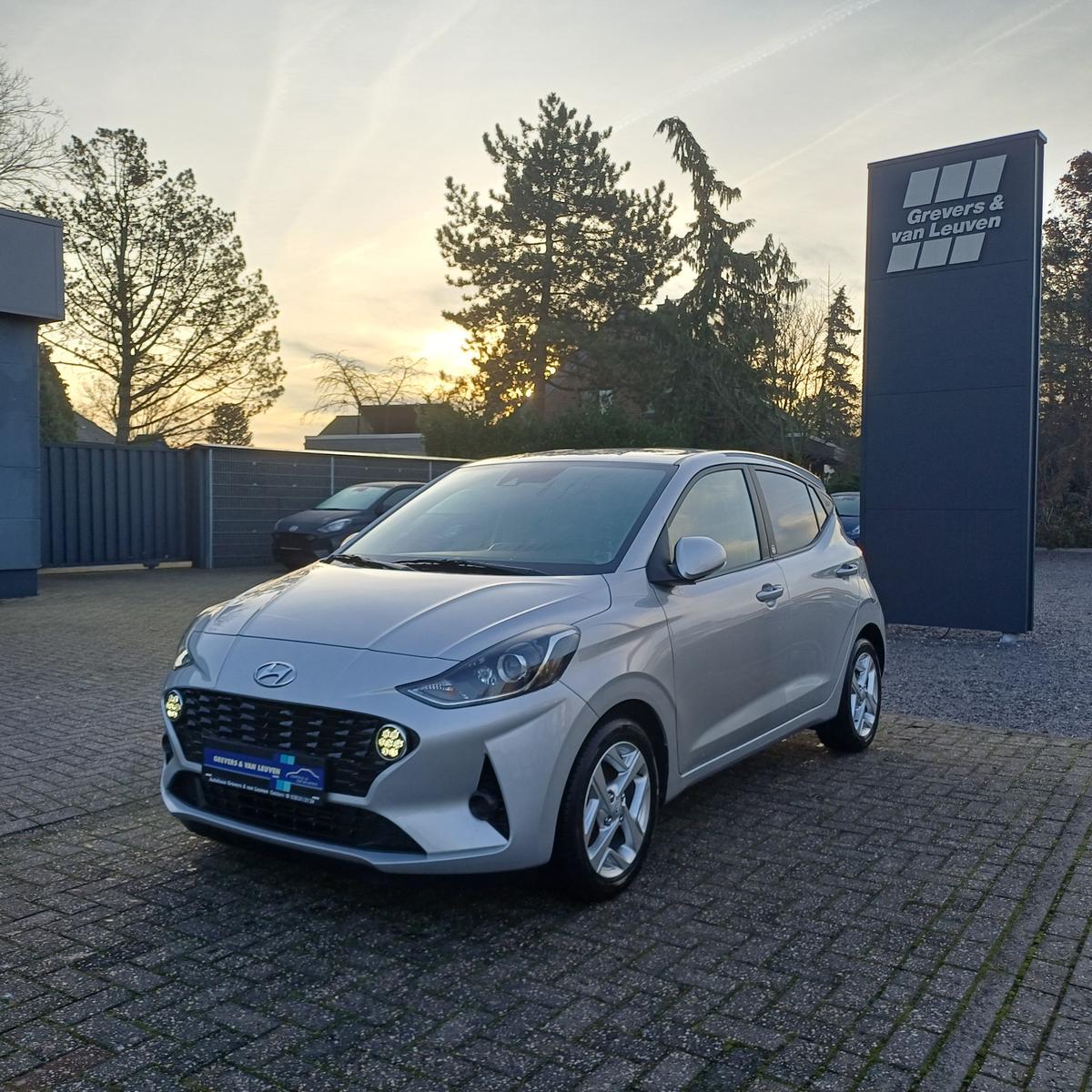 Hyundai i10 1.0 EDIT. 30+ 8"-LINK TEMP WINTERP. 15"-ALLW