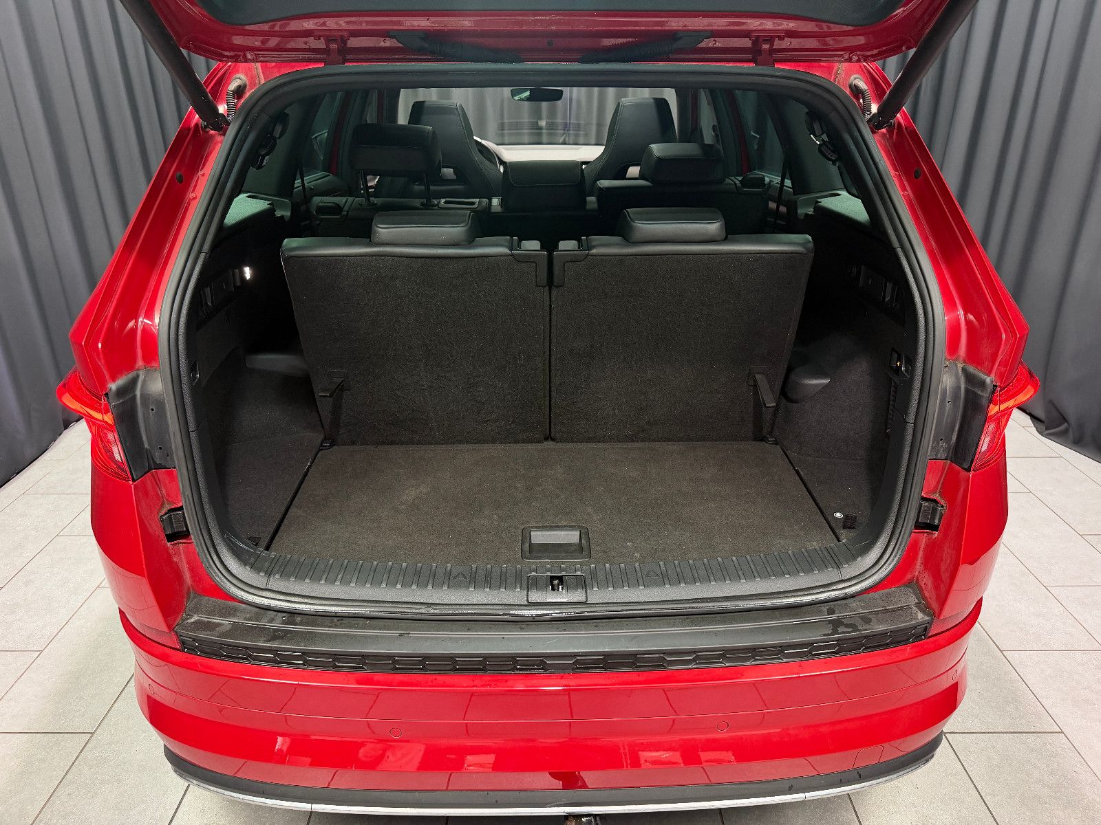 Fahrzeugabbildung SKODA Kodiaq Ambition 4x4|7-SITZER|CANTON|PANO|AHK