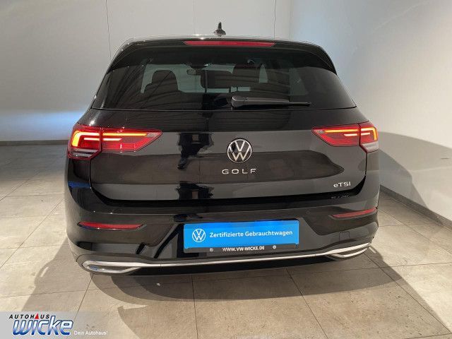 Golf VIII 1.5 TSI DSG Move NAVI KLIMA PDC LED