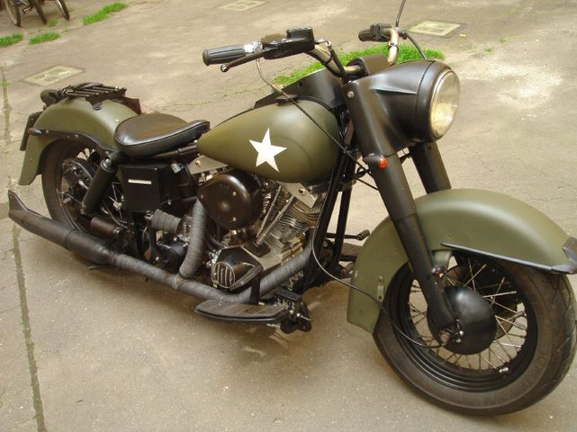 Harley-Davidson FLH