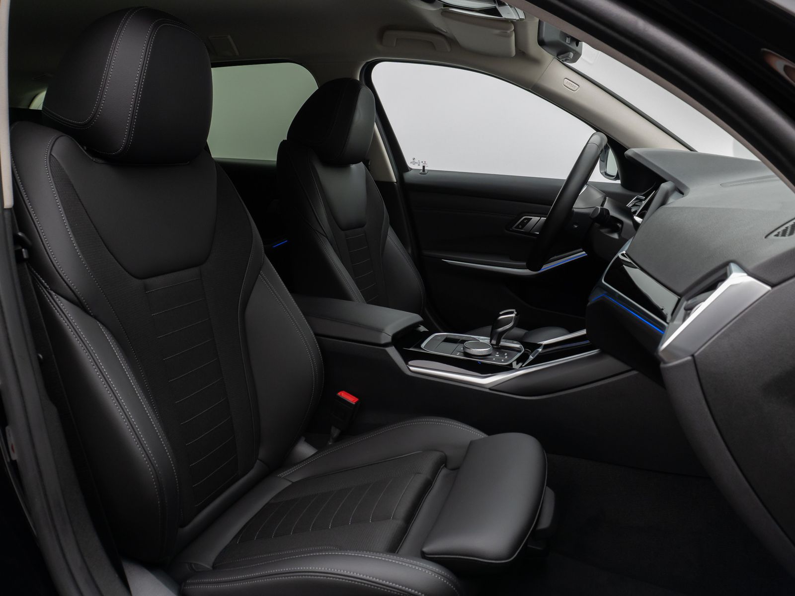 Fahrzeugabbildung BMW 320d Sport Line Laser DAB CockPitPro PDC Komfort