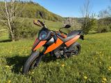 KTM 690 SM LC4 - KTM LC4 690