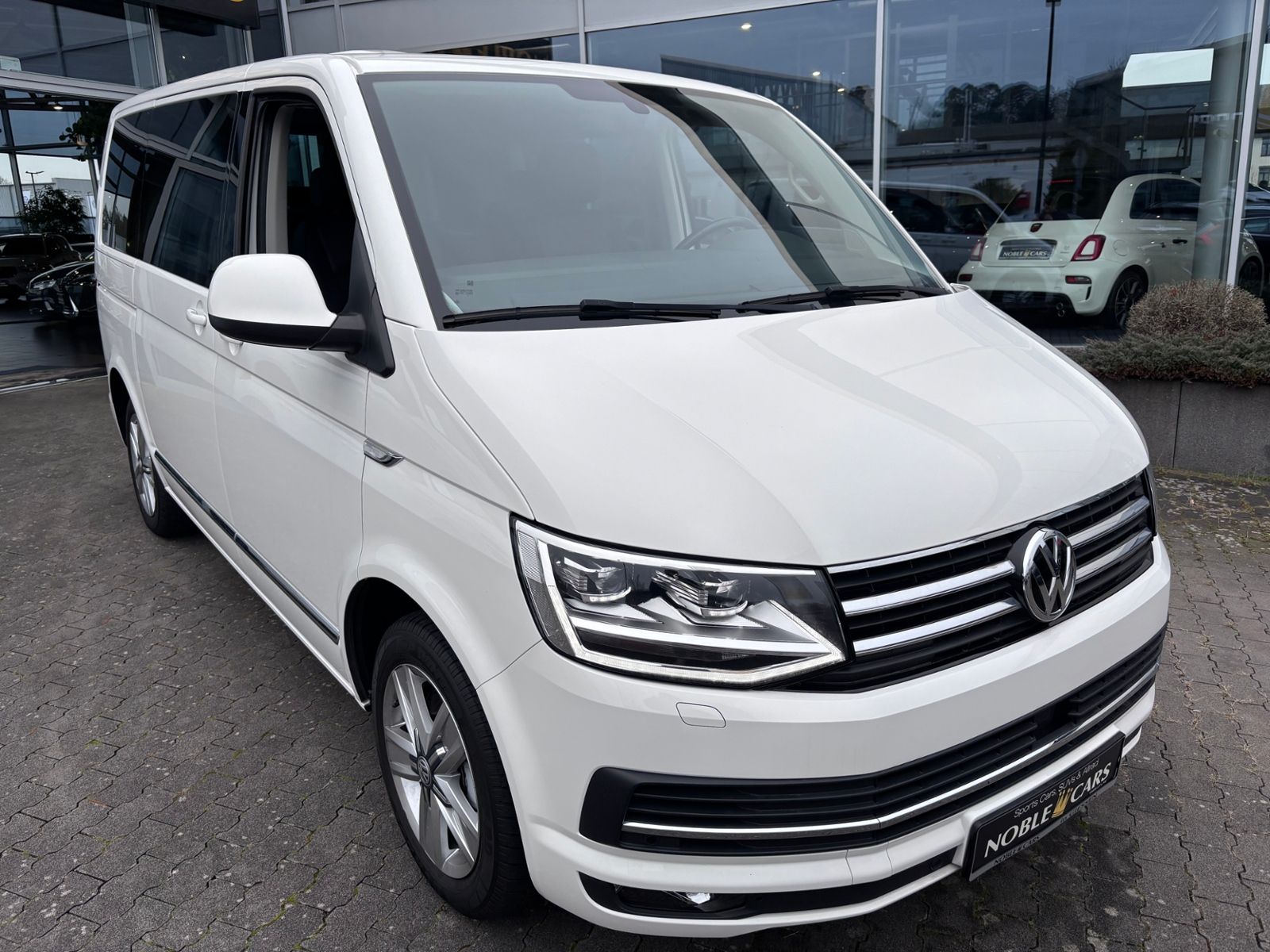Fahrzeugabbildung Volkswagen T6 Multivan Generation Six LED NAVI STANDHZ