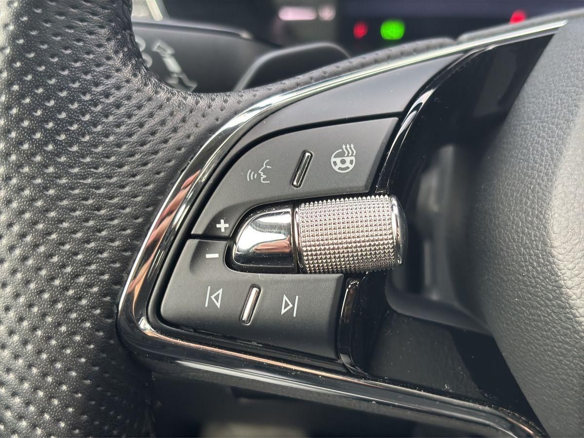 Octavia Style 1.5 TSI  e-TEC DSG RFK HUD ACC