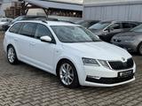 Skoda Octavia  2.0 Combi Clever 4x4 / AUTOMATIK/ KAMER - Skoda Octavia Clever mit Diesel-Antrieb