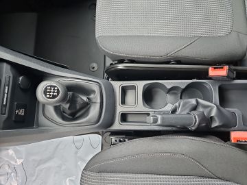 Bild 15 Ford Transit Courier Trend 1.5 AHK DAB Rückfahrkam. S