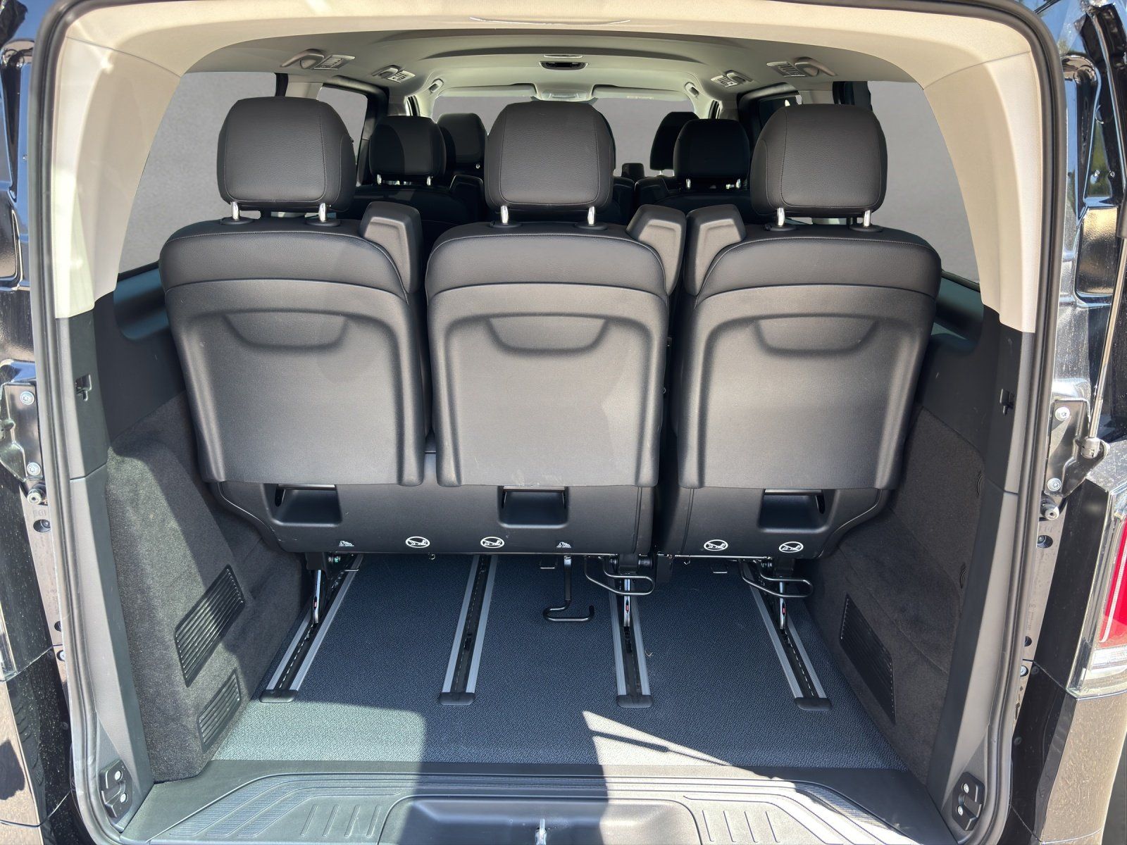 Fahrzeugabbildung Mercedes-Benz Vito 116 CDI Tourer PRO Extralang