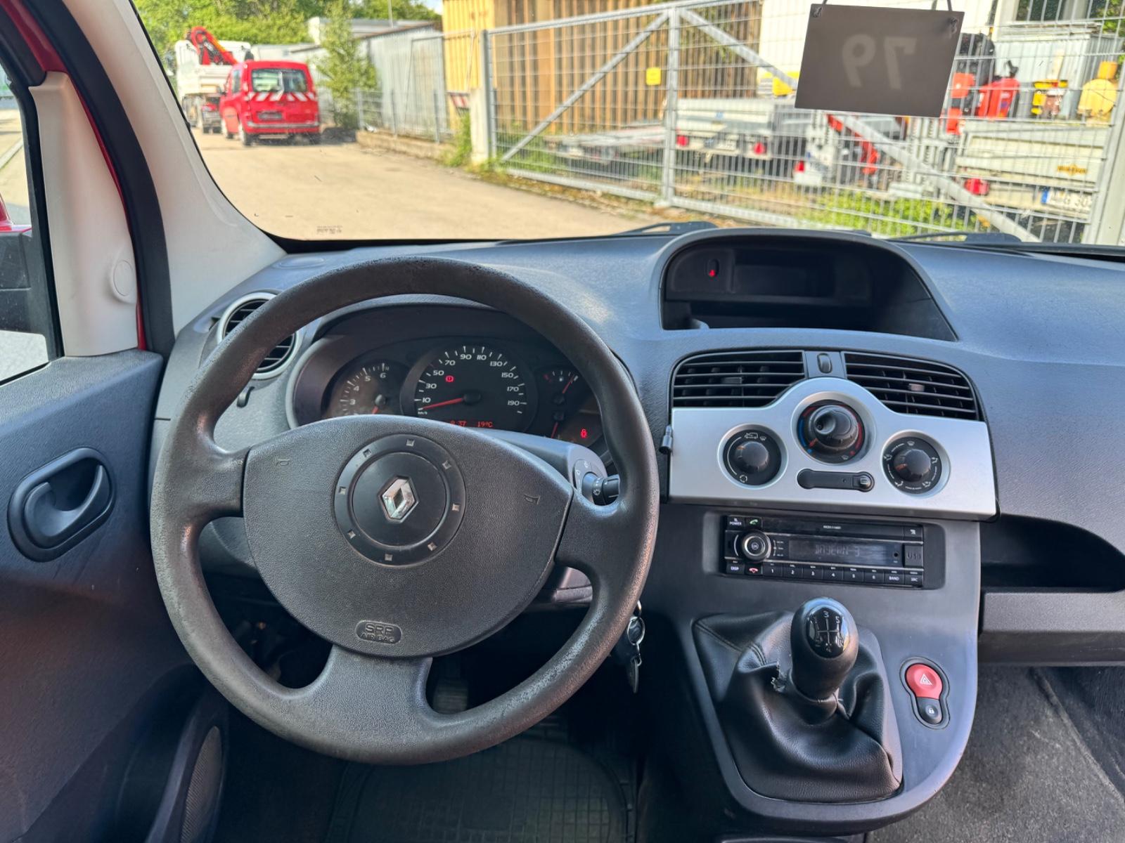 Renault Kangoo 2012 — photo 15