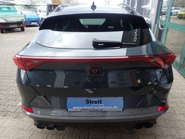 Fahrzeugabbildung CUPRA Formentor VZ 4Drive AHK Fahrassistenz-Paket XL L