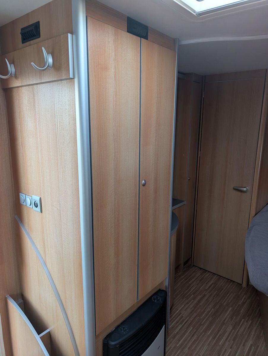 Fahrzeugabbildung Bürstner Belcanto 455 TS Mover,Vorzelt