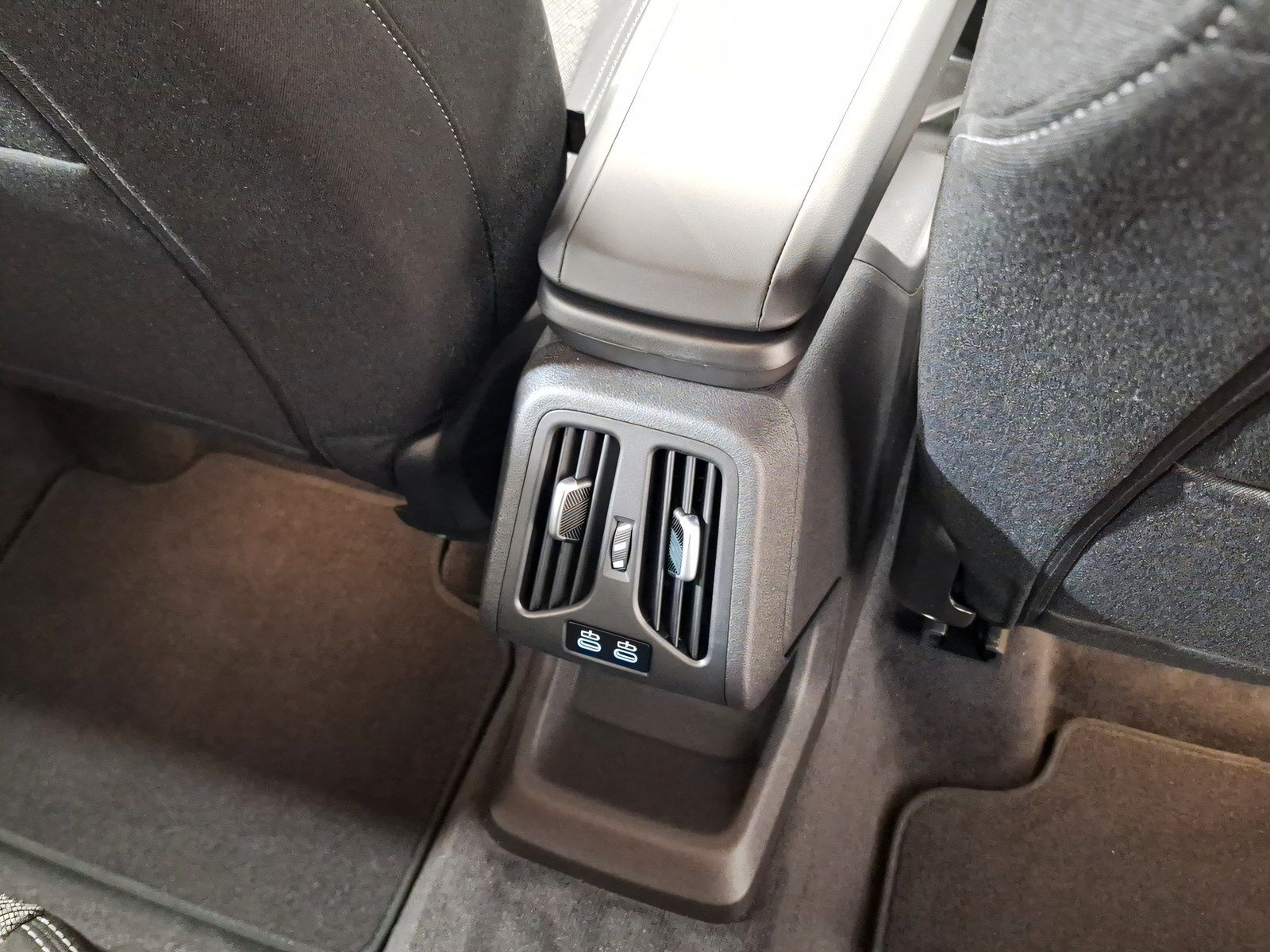 BMW 220 Active Tourer - Bild 17