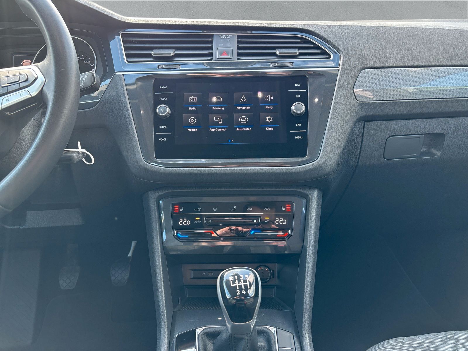 Fahrzeugabbildung Volkswagen Tiguan Life 1.5 TSI Matrix-LED RFK