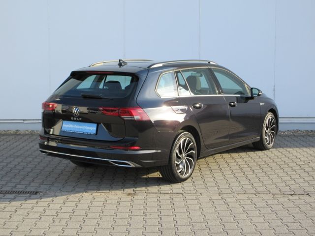 Golf VIII Variant 1.5 TSI Style AHK/PANORAMA/LED