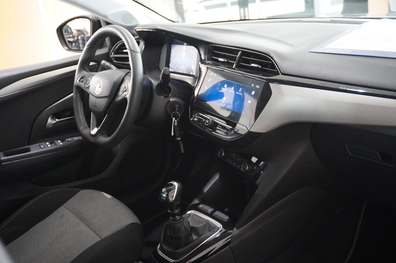 Fahrzeugabbildung Opel Corsa F 1.2 FACELIFT NAVI/LED/KAMERA/VIRT./DAB+