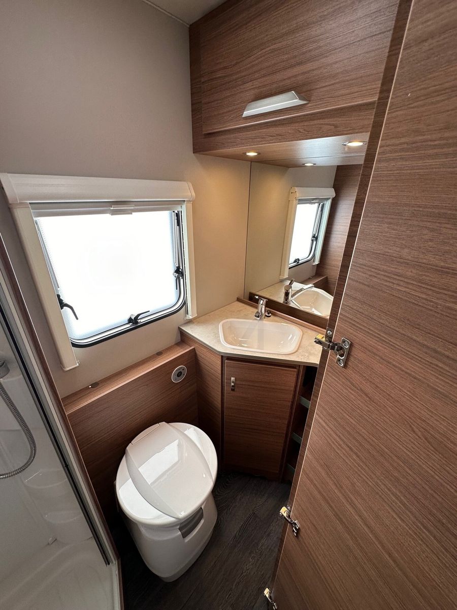 Fahrzeugabbildung Knaus Sport 500 KD C2-1