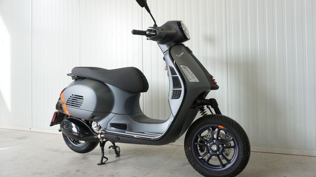 Vespa GTS 300 Super Sport *20 KM*