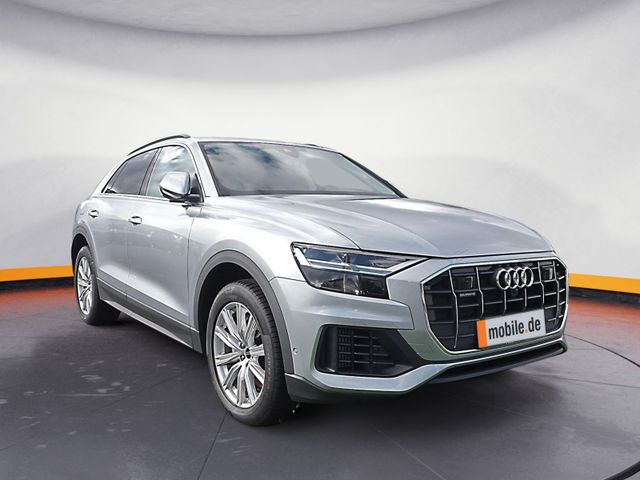 Audi Q8 55 TFSI LED/HuD/ACC plus/Luft/Air/AHK/20 Zoll