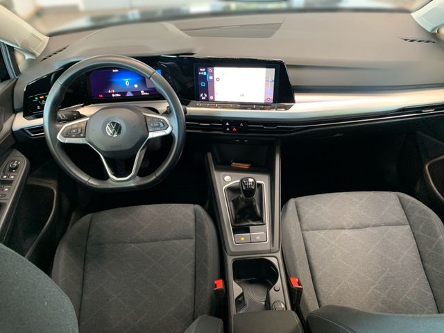 Golf VIII 1.0 TSI LIFE LED+NAVI+DCP+APP+SITZHZG+