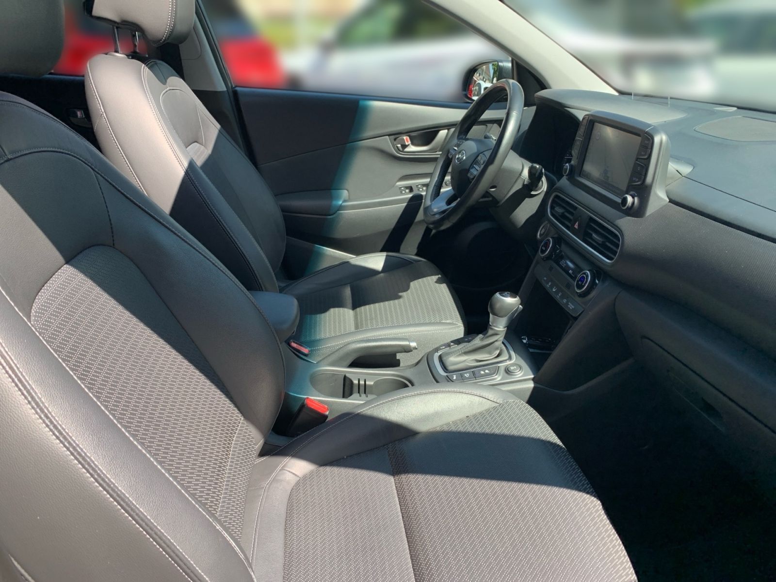 Fahrzeugabbildung Hyundai Kona 1.6 DCT Premium 4WD AHK Schiebedach Krell N