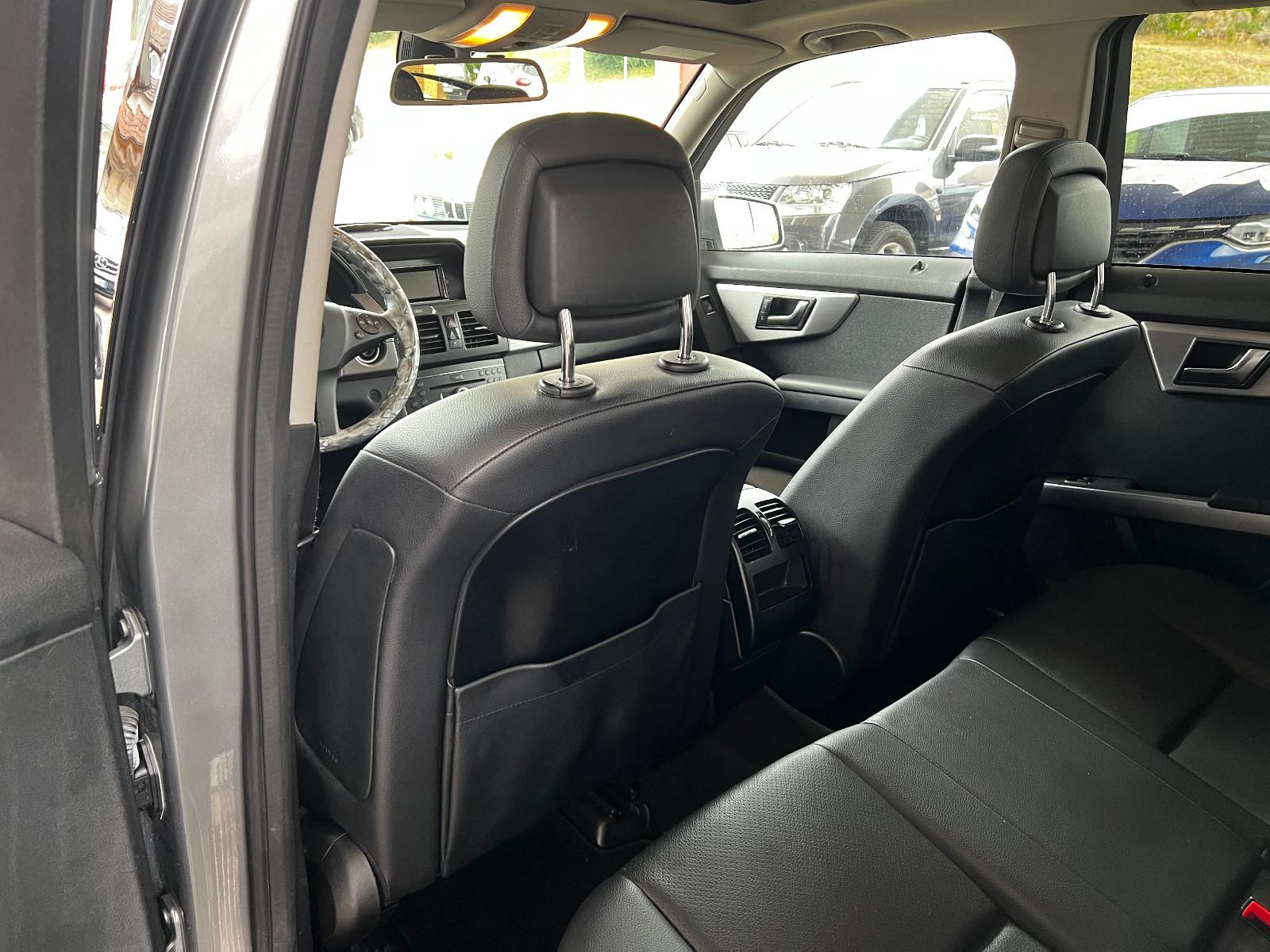Mercedes-Benz GLK250 2012 — photo 12