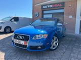 Audi A4 S4 4.2 V8 quattro Sedan Facelift - Audi A4 mit Benzin-Antrieb: Limousine, 2.8