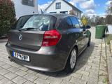 BMW 120i Automatik, Garagenw., top gepflegt - BMW 1 Series aus 2009