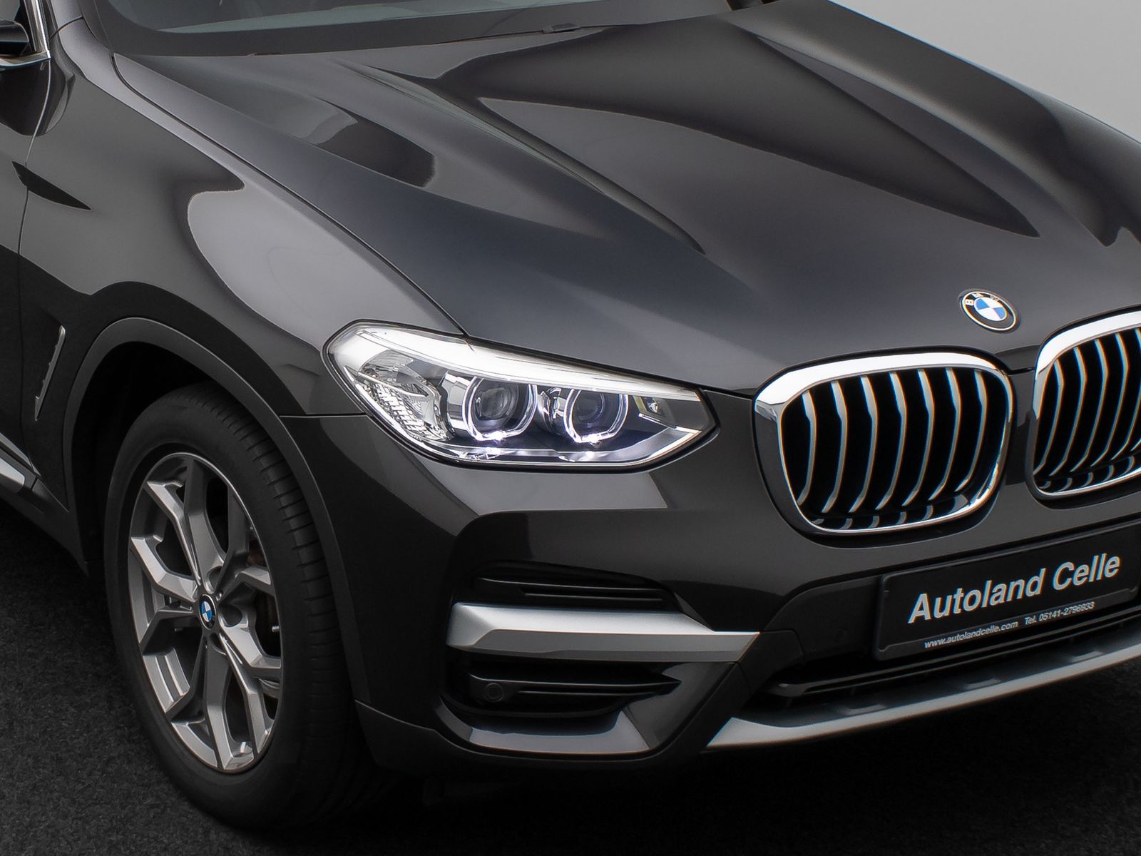 Fahrzeugabbildung BMW X3 xD20d xLine HUD DAB HiFi Lnkrhz Komfort Sport