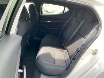 Mazda 3 - 11
