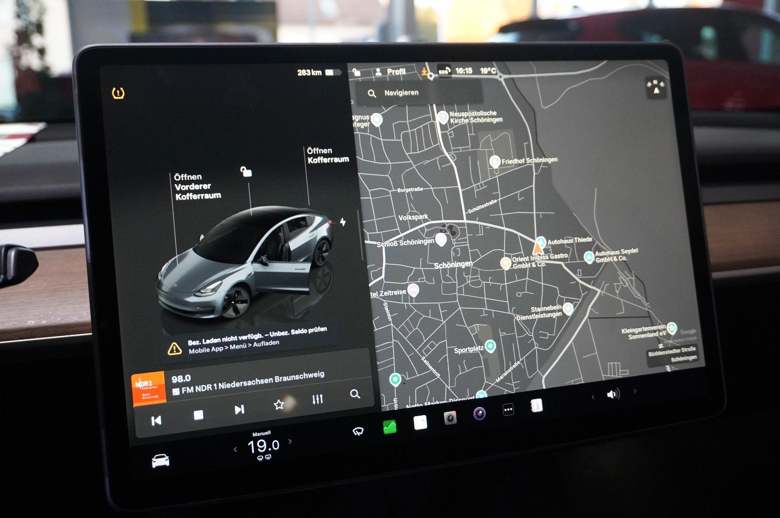 Fahrzeugabbildung Tesla Model 3 LONGRANGE DUAL-MOTOR NAVI/KAMERA/SHZ/AMD