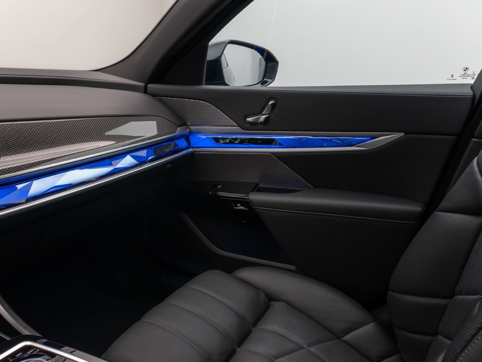 Fahrzeugabbildung BMW i7 xD60 M-Sport HUD Pano 360°Massage ACC Soft 21