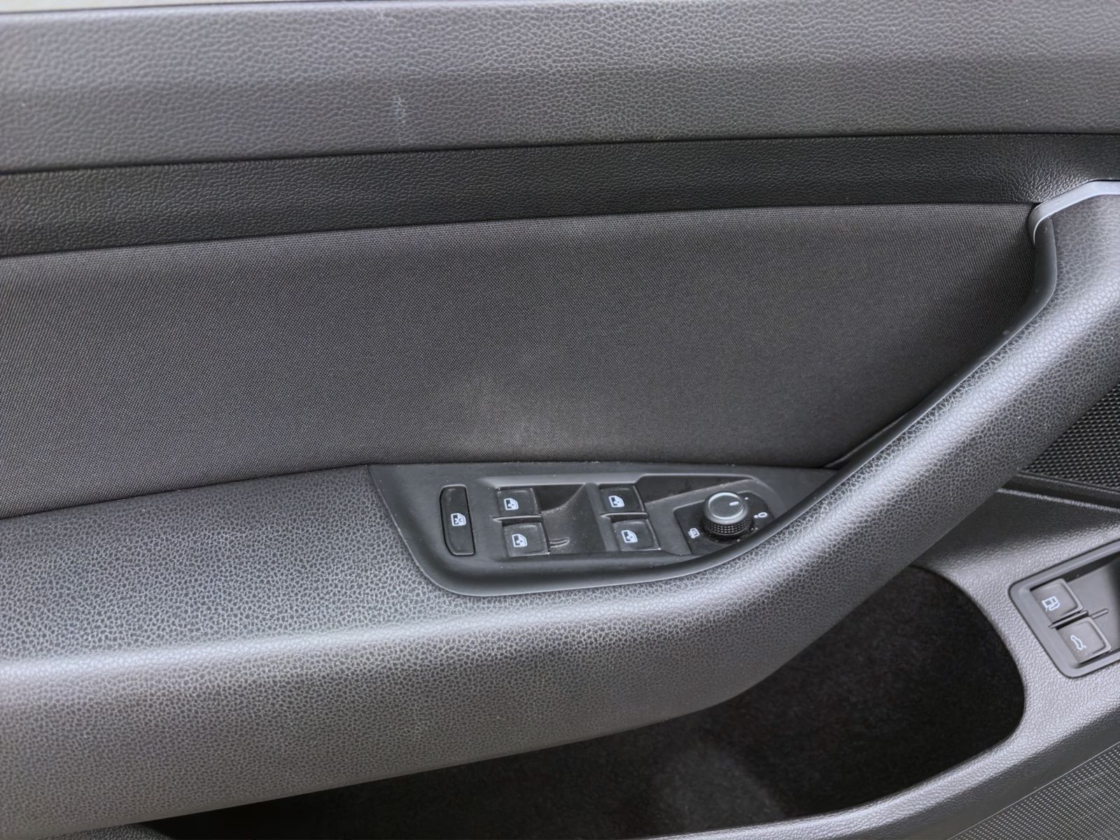 Volkswagen Passat Variant - Bild 10