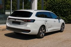 VW Passat Variant Elegance/ IQ DRIVE/ Apple CarPlay