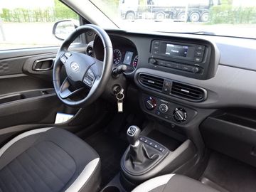 Fotografie 12 des Hyundai i10 1.0 Select*SHZ*PDC*LeHZ Klima Einparkhilfe