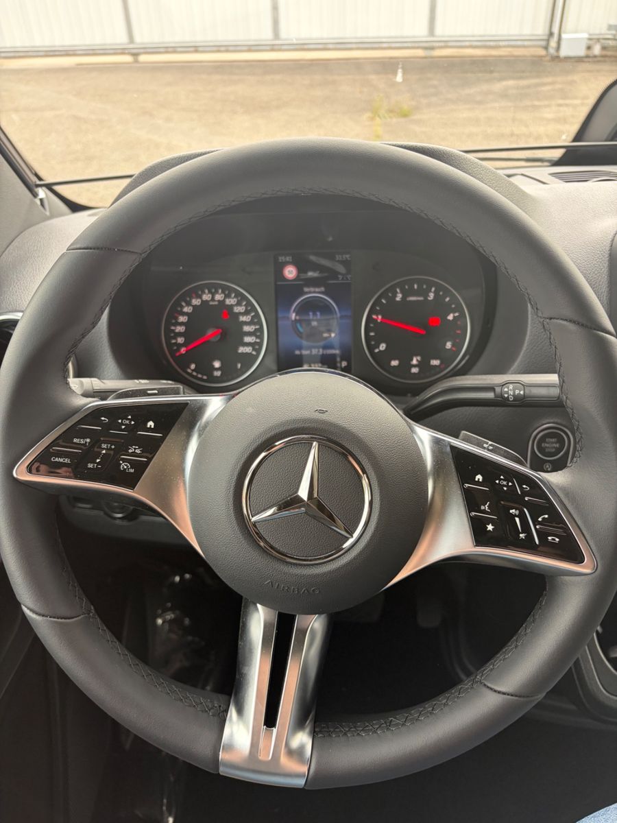 Fahrzeugabbildung Eura Mobil Contura 766EF Comfort