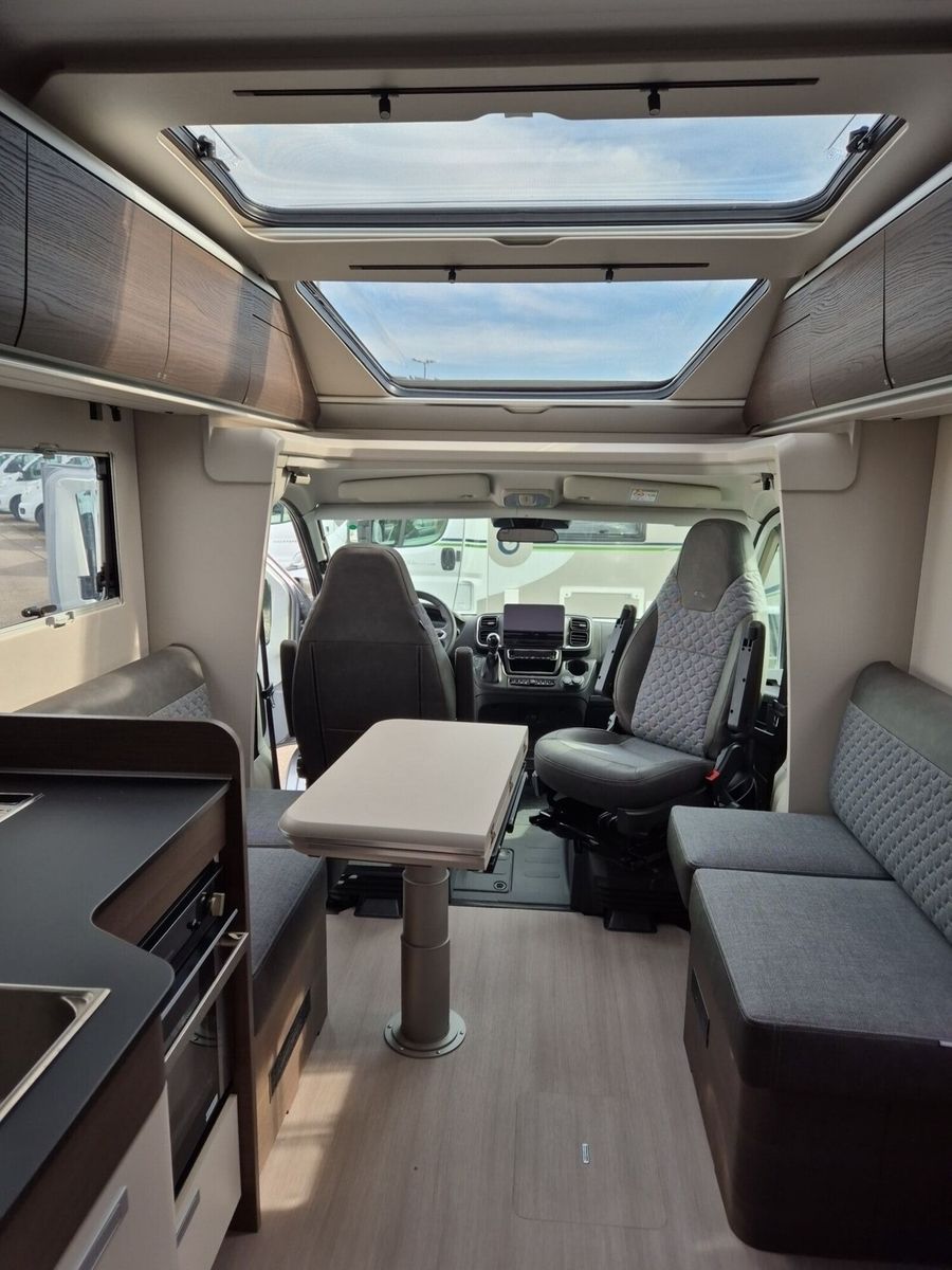 Fahrzeugabbildung Adria Coral Supreme 670 DL Klimaauto, LED, Navi, RFK