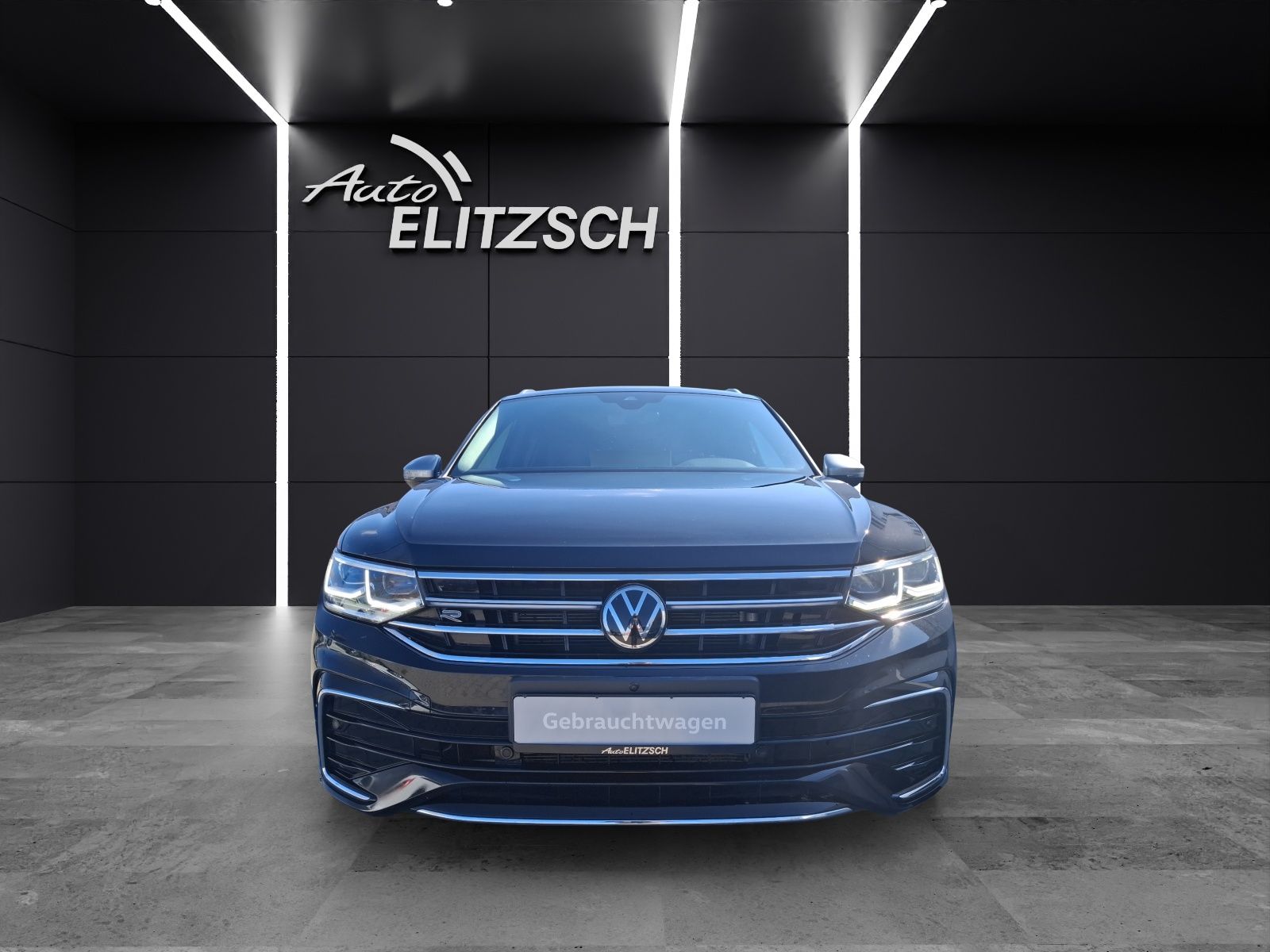 Fahrzeugabbildung Volkswagen Tiguan Allspace TDI R-Line DSG 4M Matrix AHK Nav